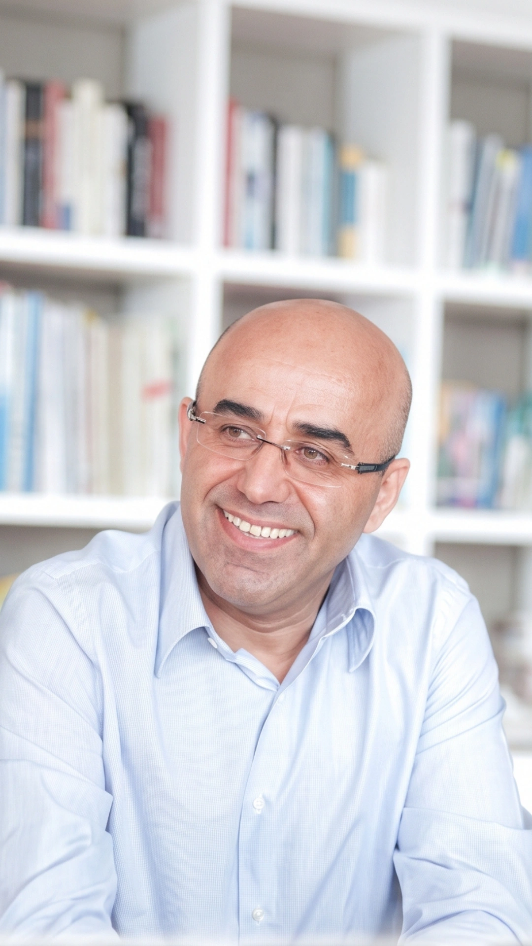 Necati Özkan — marka ekipleri için pazarlama konuşması yapan iletişim stratejisti · Kirpi Yapım